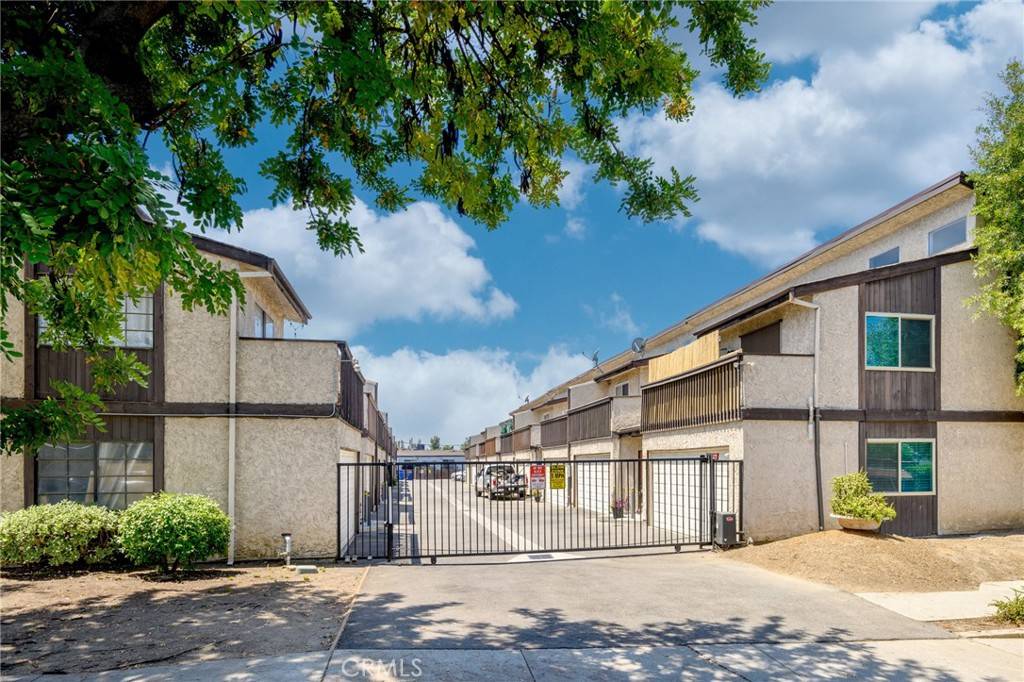Los Angeles, CA 90065,3827 W Avenue 41 #5