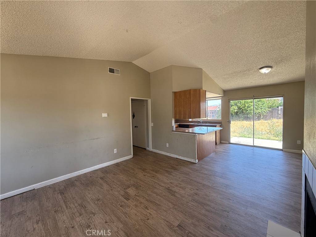 Fontana, CA 92335,15569 Athol ST
