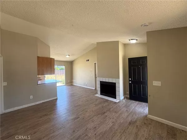 Fontana, CA 92335,15569 Athol ST