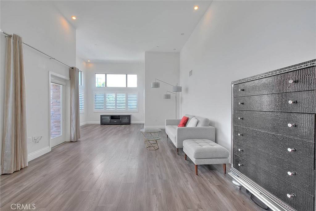 Monterey Park, CA 91754,600 N Atlantic BLVD #209