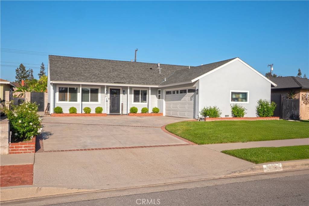 Covina, CA 91724,1156 N Stephora AVE