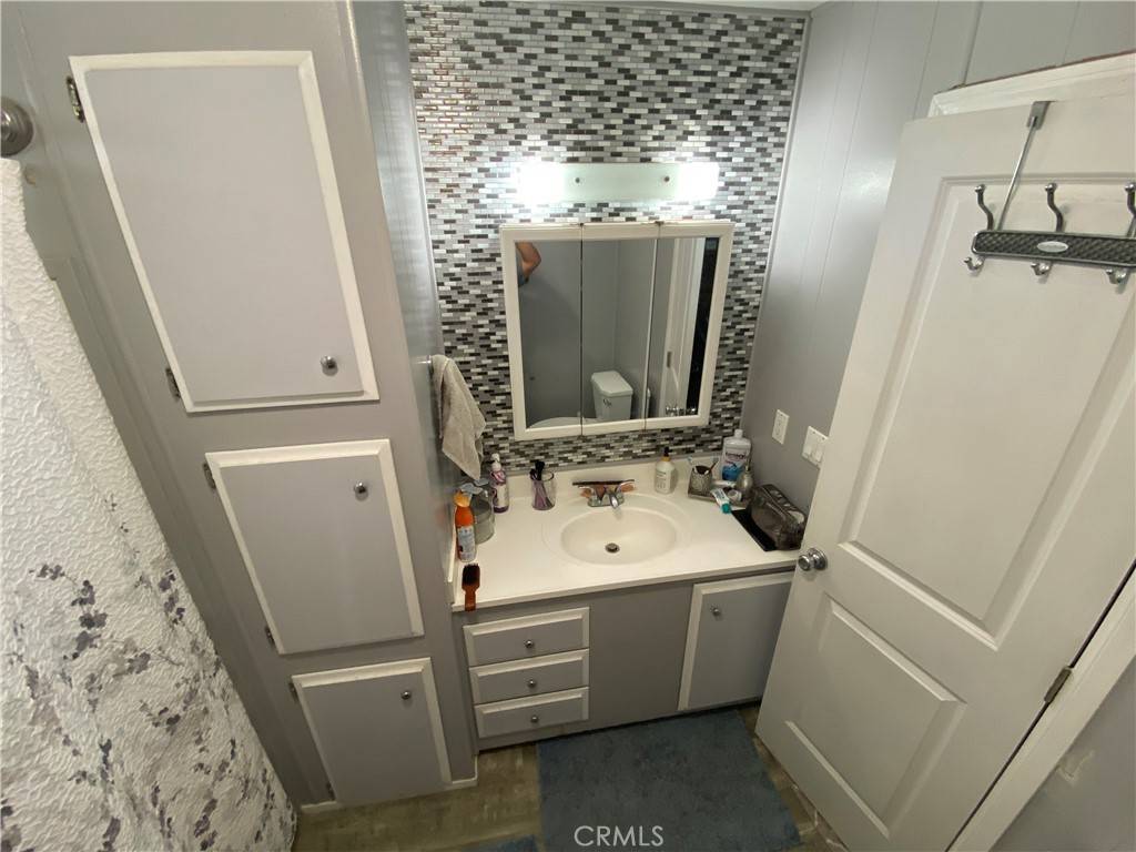 Corona, CA 92882,995 Pomona Rd #41
