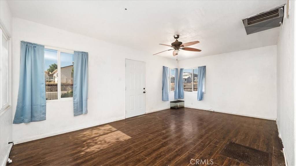 Barstow, CA 92311,533 E Fredricks ST