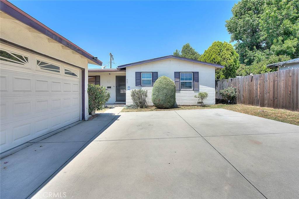 Glendora, CA 91741,833 W Orangepath ST