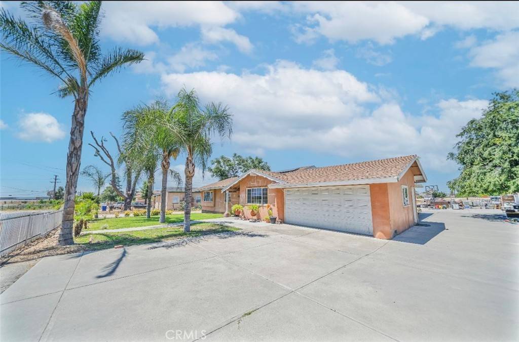 Fontana, CA 92336,6246 Knox AVE