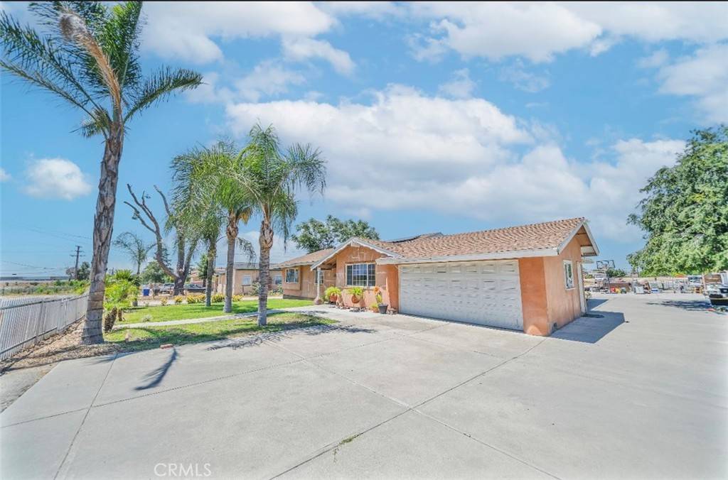 Fontana, CA 92336,6246 Knox AVE