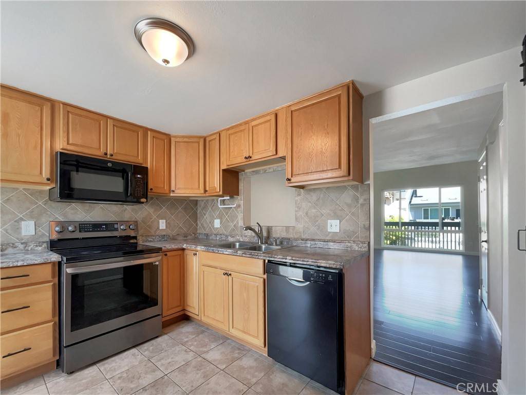 San Diego, CA 92110,1124 Eureka ST #28