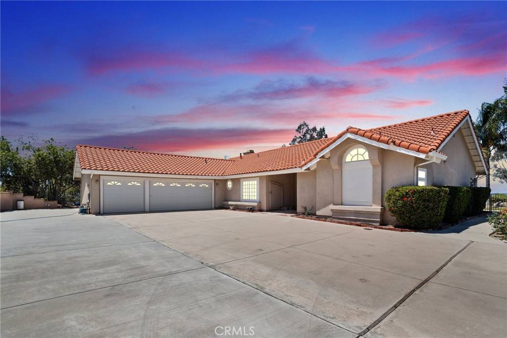 Riverside, CA 92503,11056 Orchard View LN