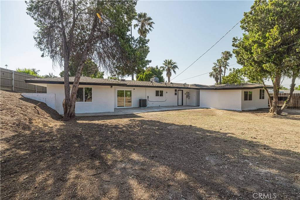 Loma Linda, CA 92354,11543 Hillcrest CT