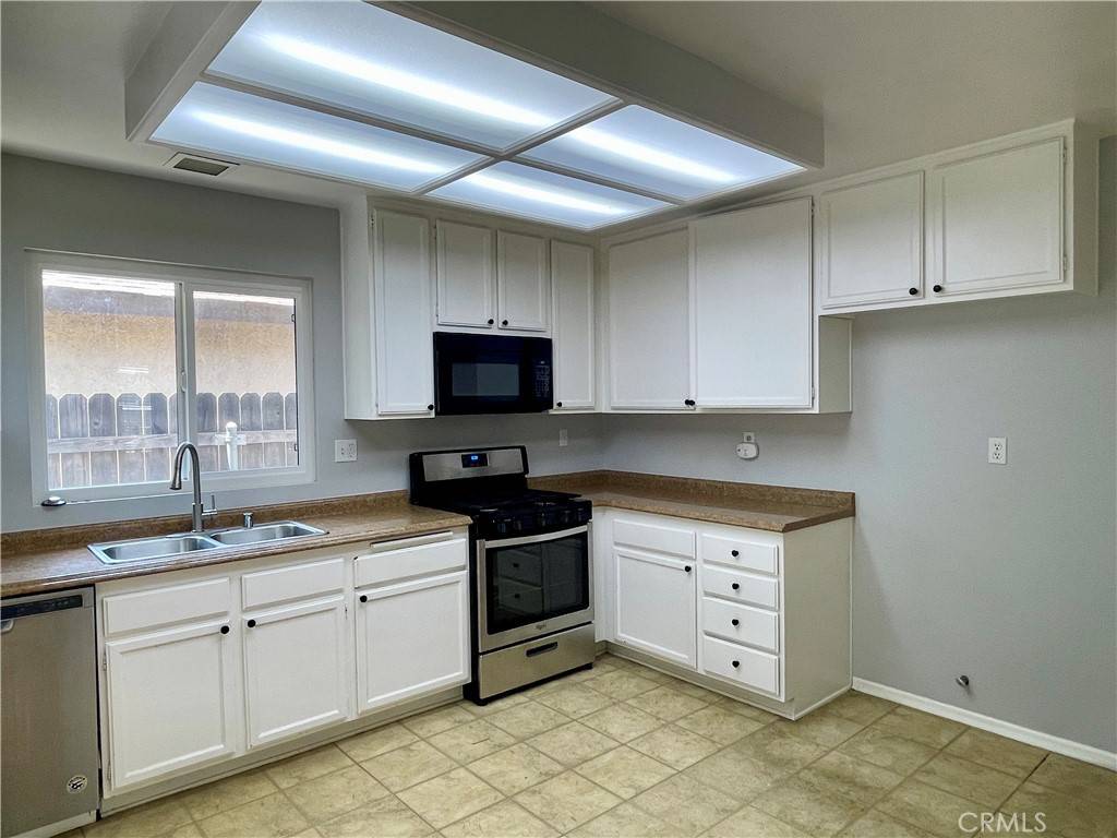 La Verne, CA 91750,500 Juniper ST