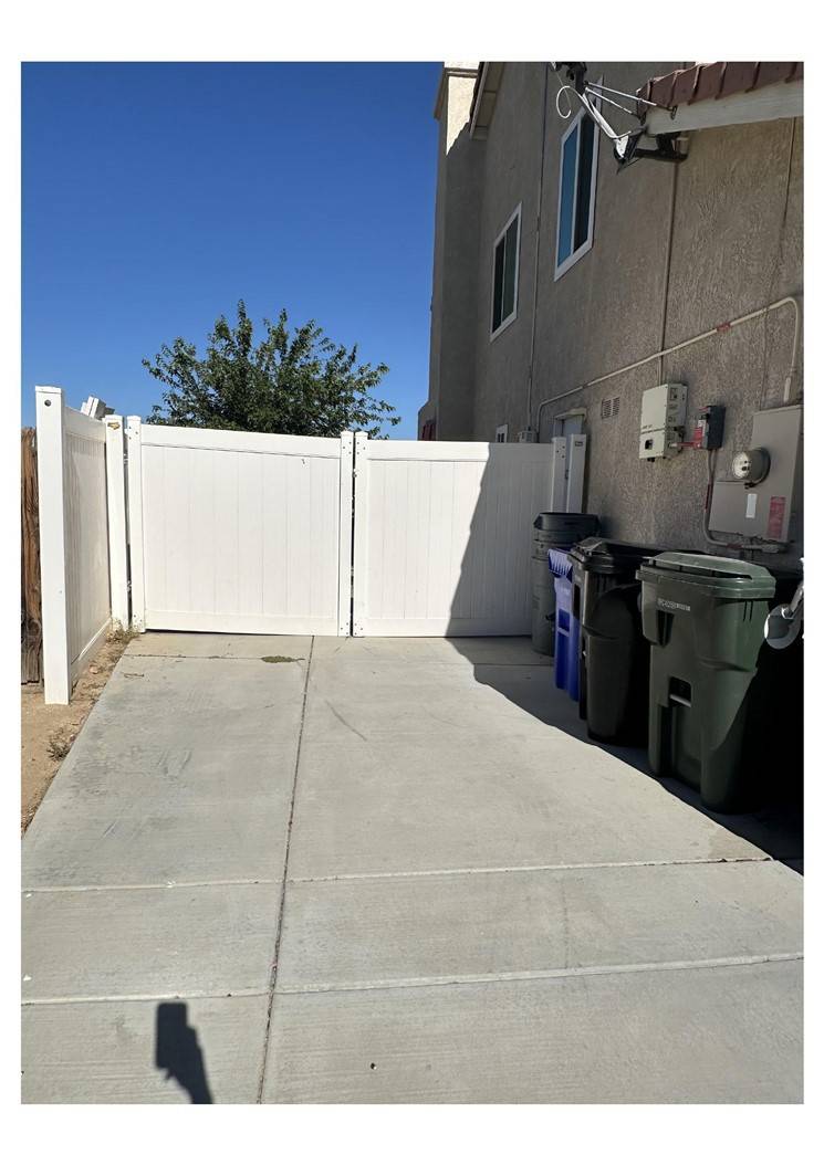 Victorville, CA 92394,15654 Enfield DR