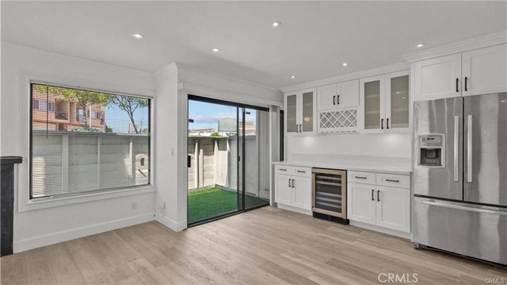 Sunland, CA 91040,10500 Sunland BLVD #4