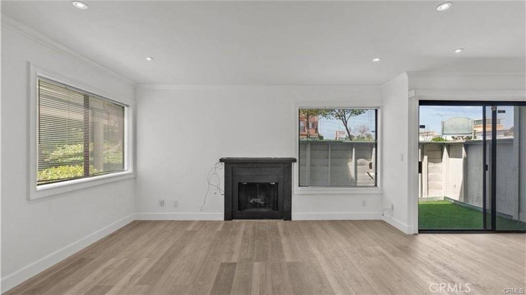 Sunland, CA 91040,10500 Sunland BLVD #4