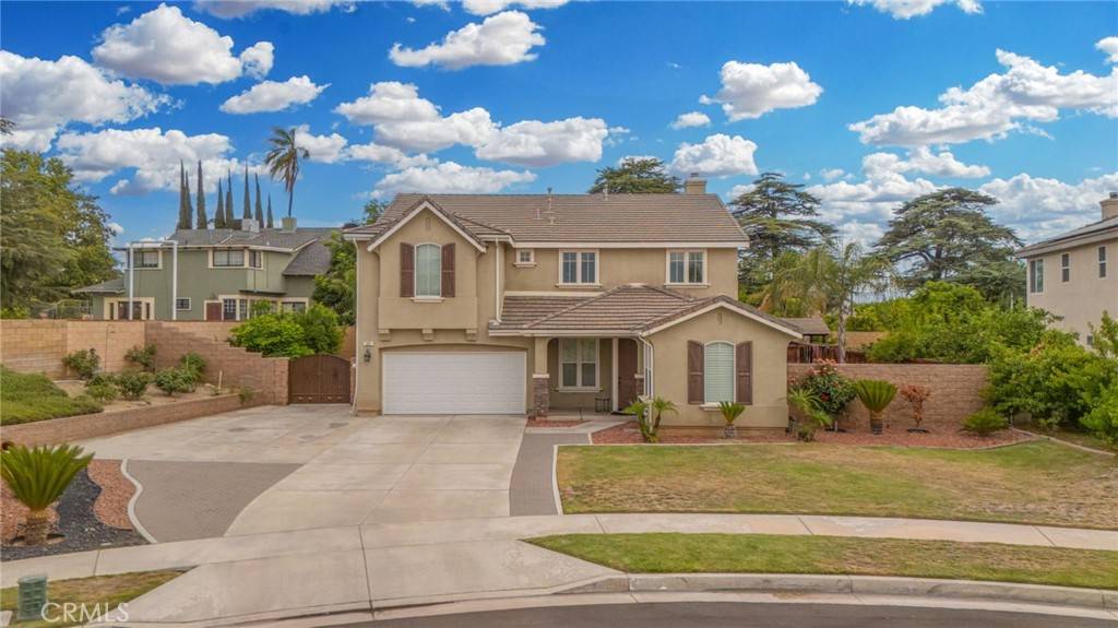 Redlands, CA 92374,325 Deodar ST