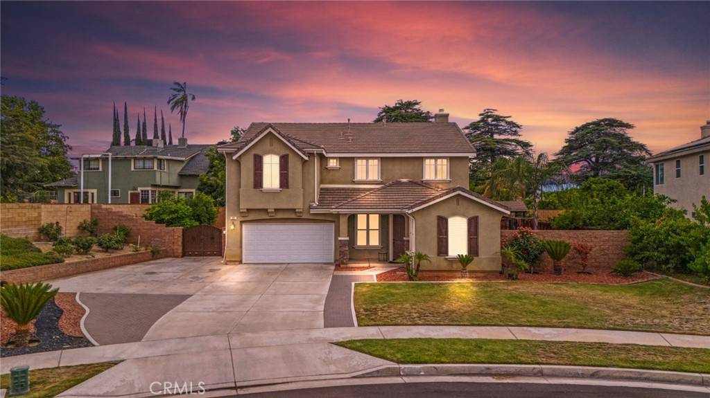 Redlands, CA 92374,325 Deodar ST