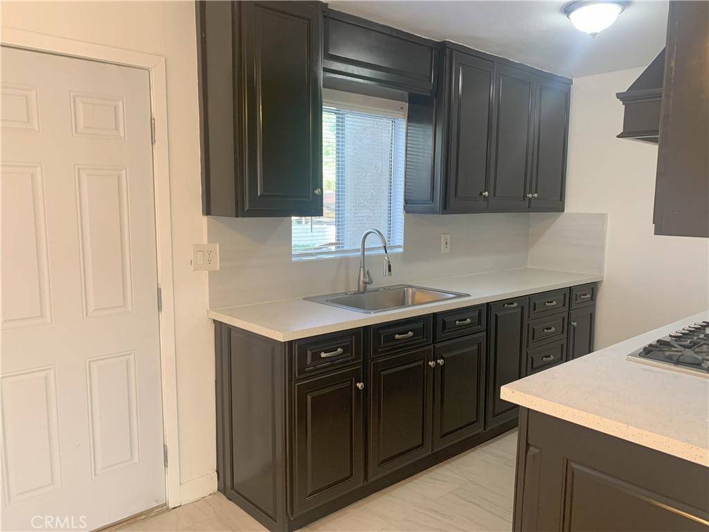 Victorville, CA 92395,14299 La Paz DR #6