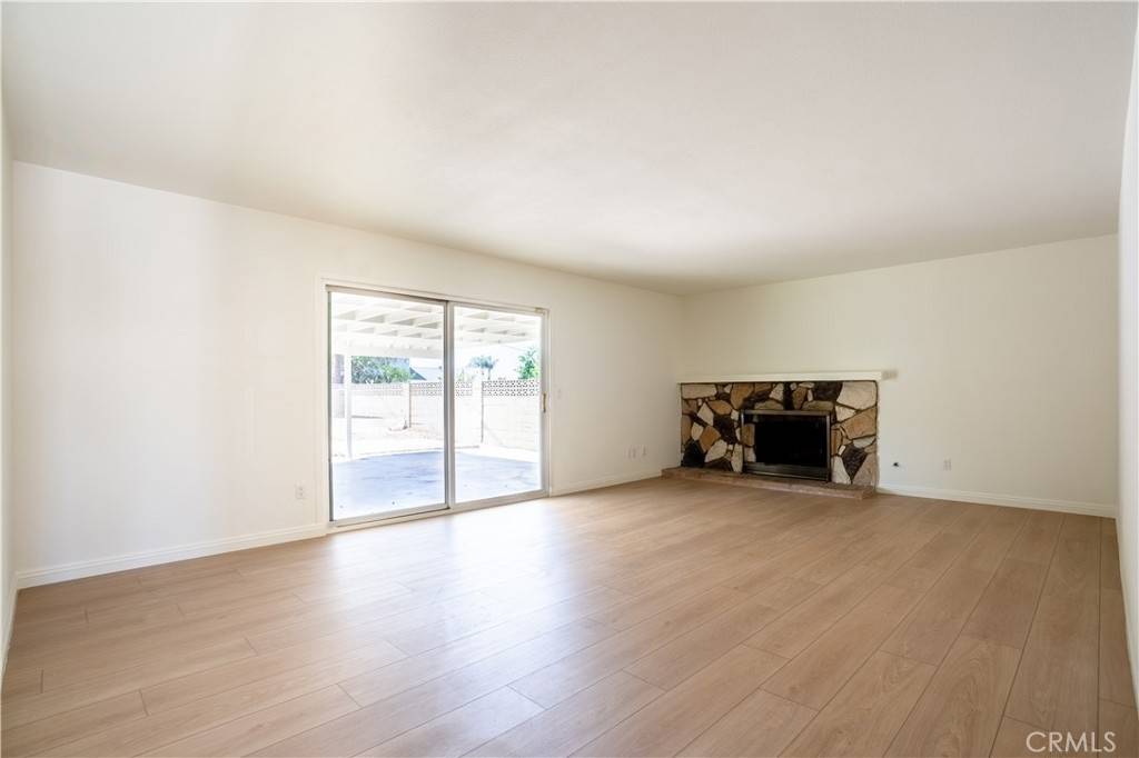 Riverside, CA 92503,3446 Meadowview DR