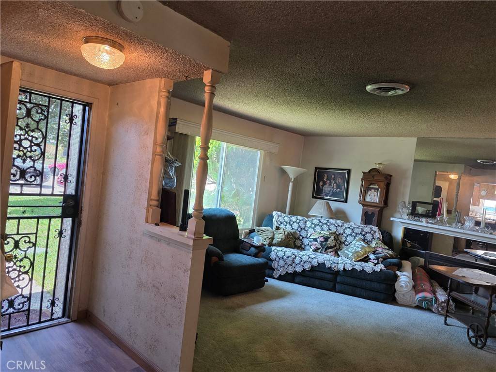El Monte, CA 91732,4734 Helmgate DR