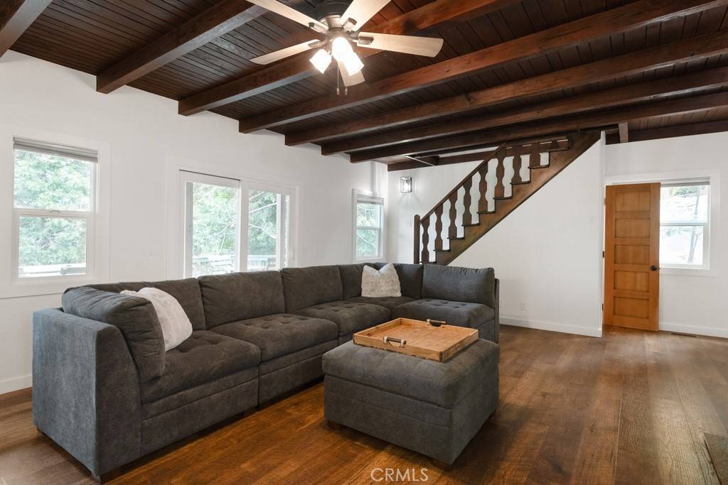 Lake Arrowhead, CA 92352,717 Crest Estates DR
