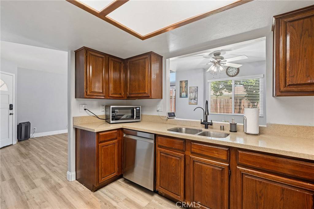 Anaheim, CA 92804,1226 S Western AVE #105