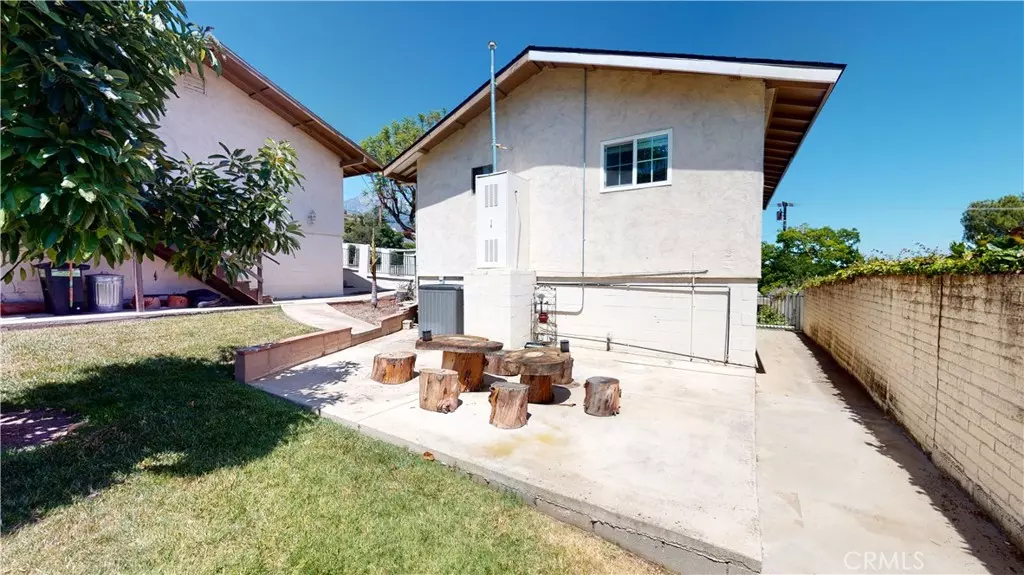 2495 Vista DR, Upland, CA 91784