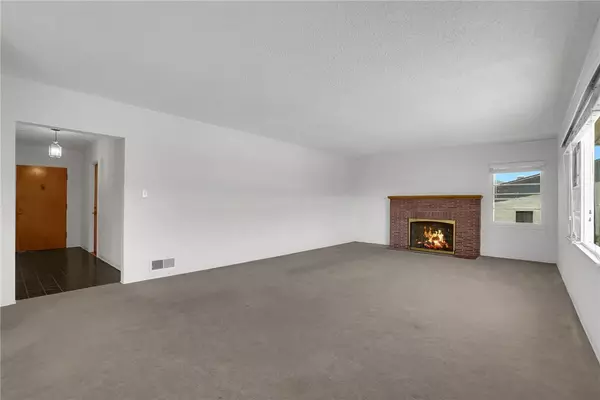 Monterey Park, CA 91754,824 De La Fuente ST