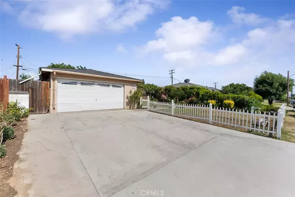 Covina, CA 91722,5162 N Saint Malo AVE