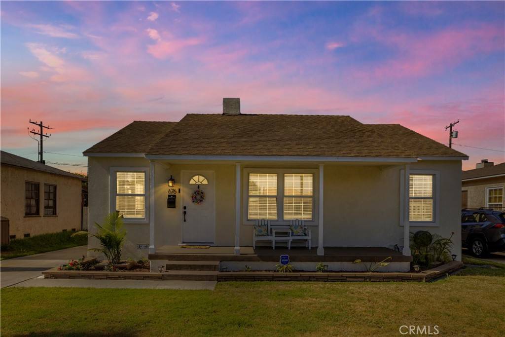 Long Beach, CA 90805,676 E Barry DR
