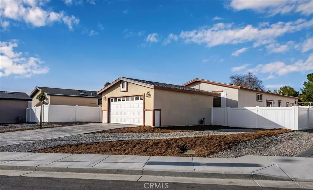 Perris, CA 92570,758 Larissa CT