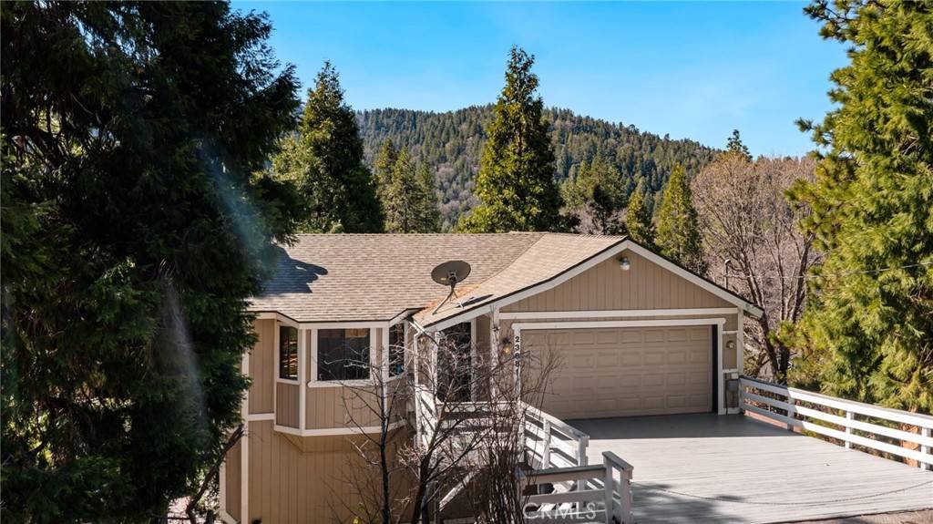 Crestline, CA 92325,23881 Zurich DR