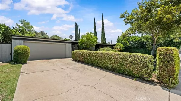 Claremont, CA 91711,2216 N Indian Hill BLVD