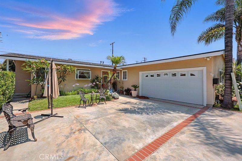 Covina, CA 91722,665 N Waterbury AVE