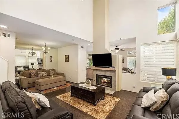 Anaheim, CA 92808,908 S Lone Pine LN