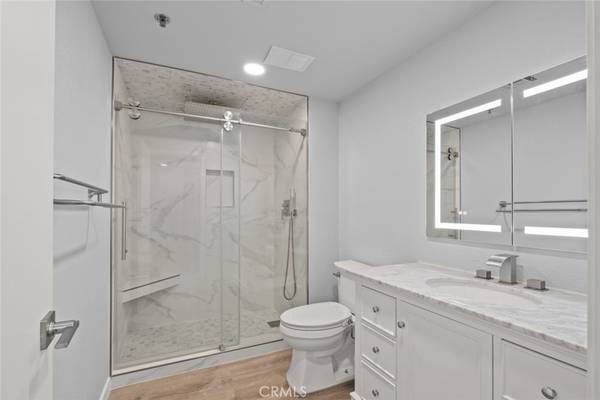 2700 Lawrence Crossley RD #52, Palm Springs, CA 92264