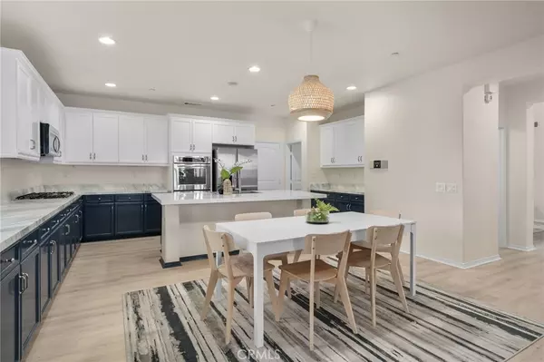Fontana, CA 92336,14913 Mavenwood PL