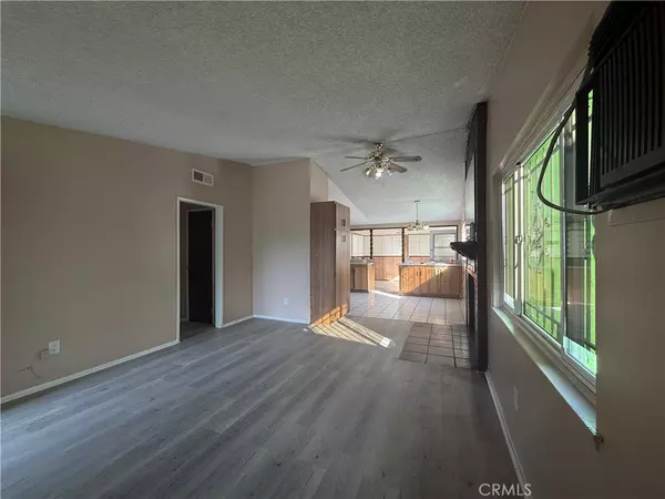 Rialto, CA 92376,941 S Sycamore AVE