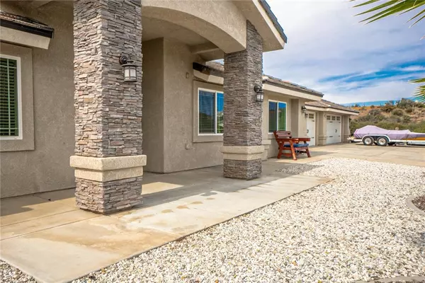 Oak Hills, CA 92344,10375 Buffalo RD