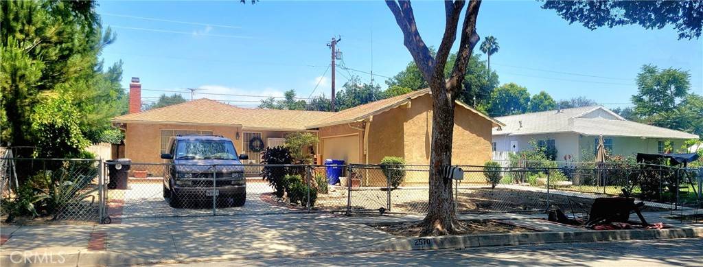 2570 W 6th ST, San Bernardino, CA 92410