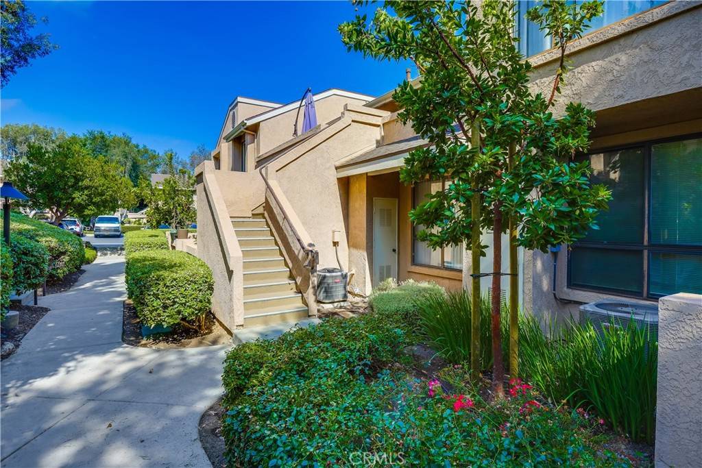 155 N Singingwood ST #34, Orange, CA 92869