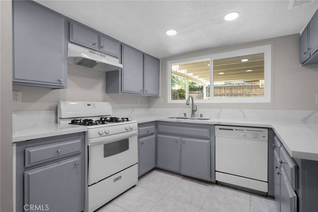 Victorville, CA 92395,17060 Lorene DR