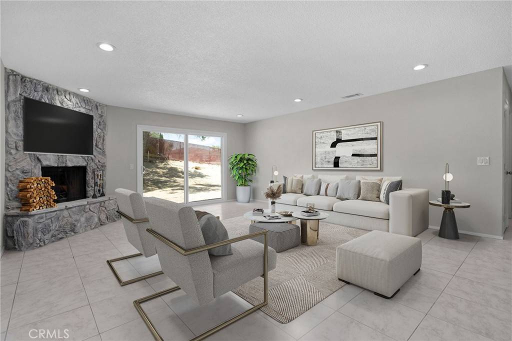 Victorville, CA 92395,17060 Lorene DR