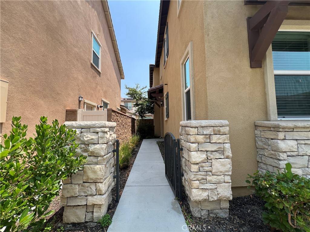 Ontario, CA 91762,4867 S Avocado TRL