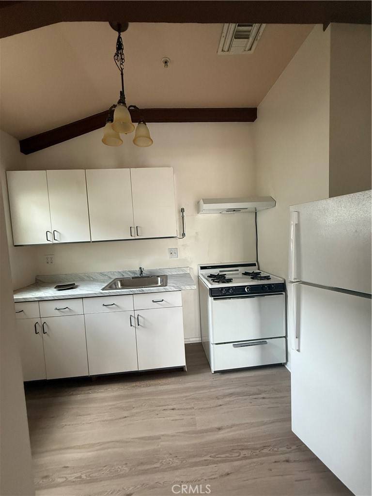 Sierra Madre, CA 91024,501 W Sierra Madre BLVD