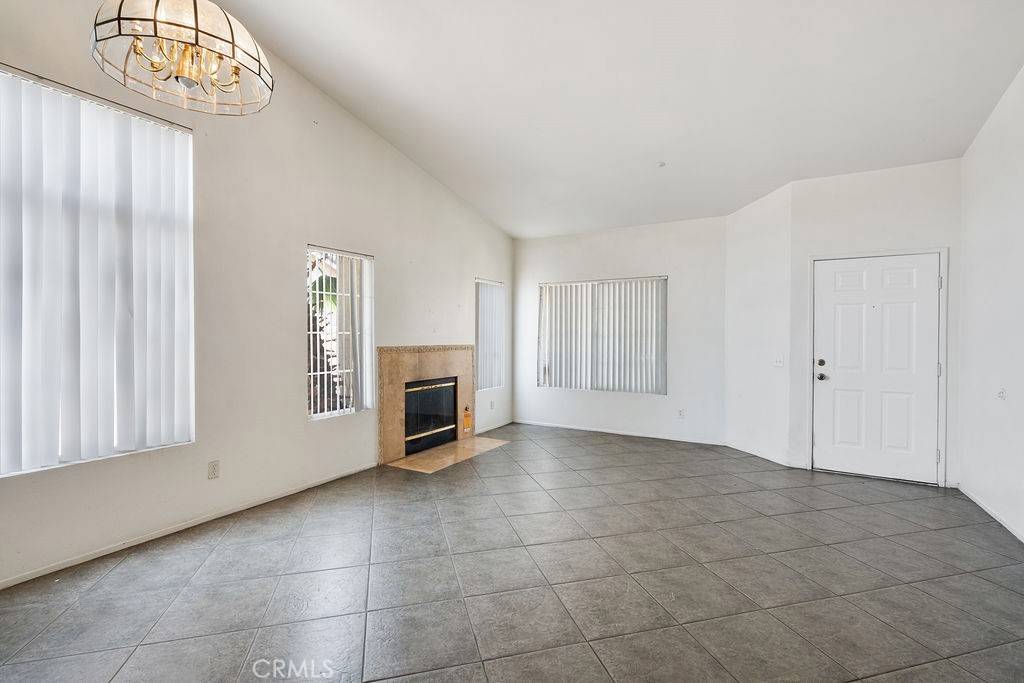 Fontana, CA 92335,16205 Seville AVE