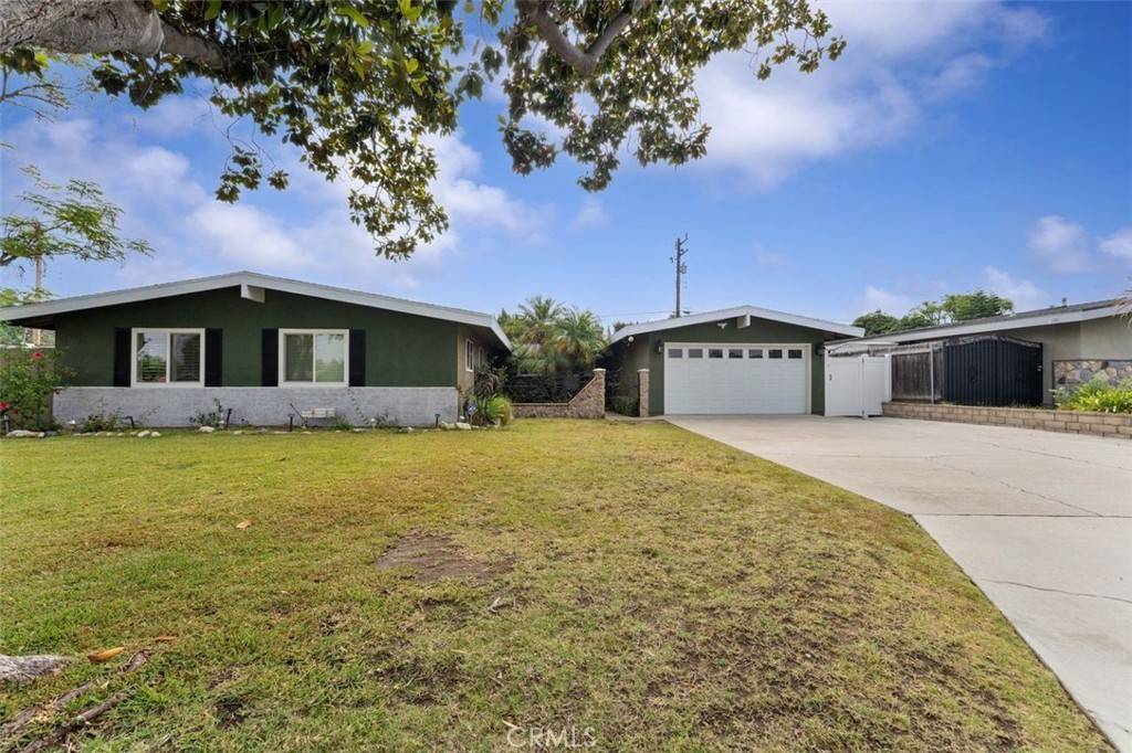 420 S Meadow RD, West Covina, CA 91791