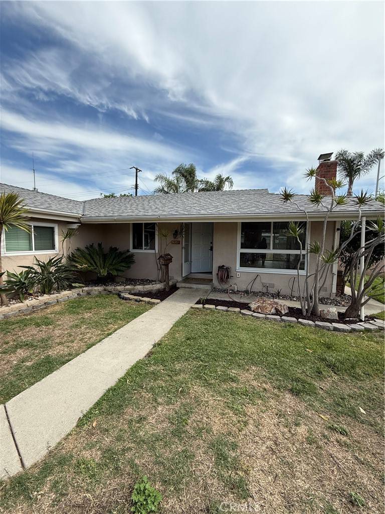 Huntington Beach, CA 92647,6372 Harvard CIR