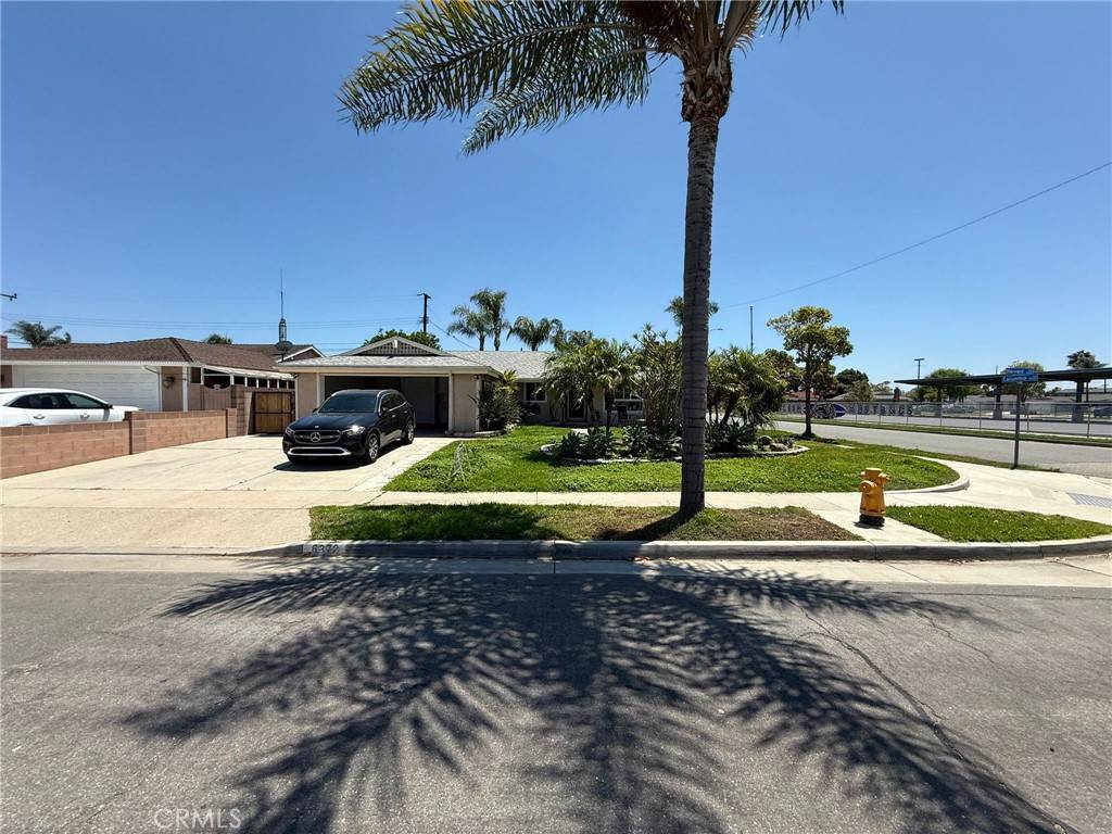 6372 Harvard CIR, Huntington Beach, CA 92647
