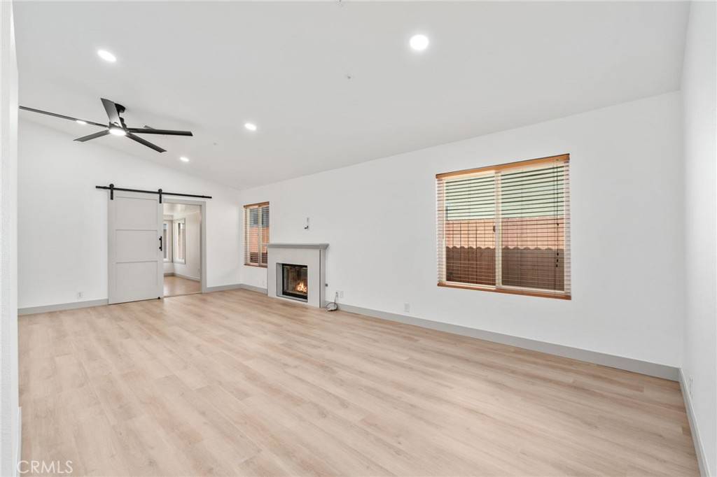 Fontana, CA 92336,16995 Walnut CT