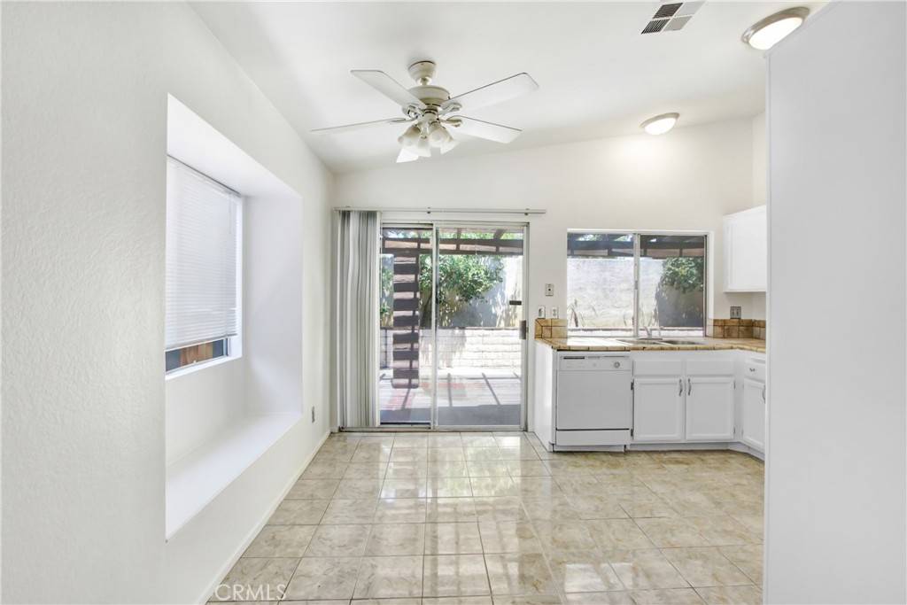 Fontana, CA 92337,14538 Hillcrest DR