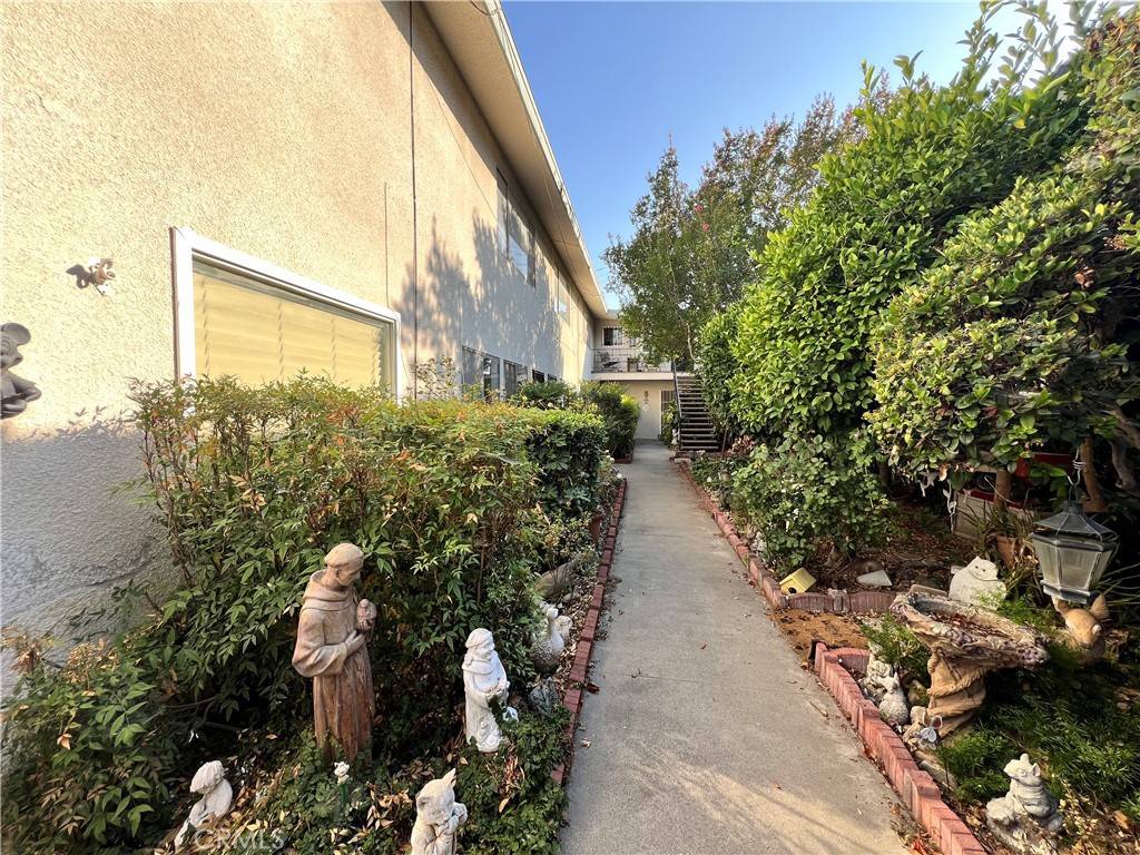 San Bernardino, CA 92404,171 E Ralston AVE #1